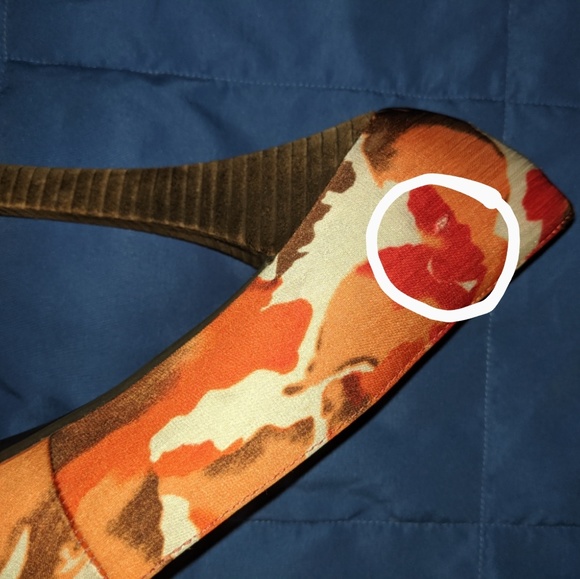 Heels - Picture 2 of 4